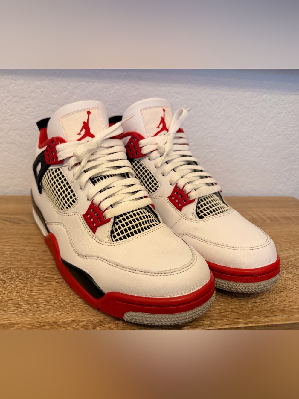 Jordan White/Red Men's Retro Basketball Sneakers